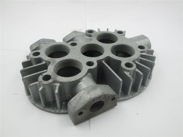 Правая головка цилиндра (LT-100NV) 21122005